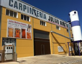 Nave Industrial – Julián Martínez